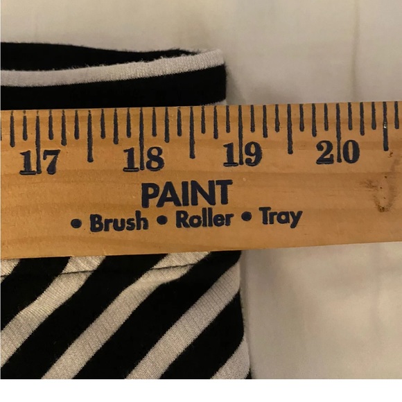 Chicos Zenergy Skirt (3) XL 16 Black White Maxi Long Pull On Stripe Chevron - Picture 11 of 11